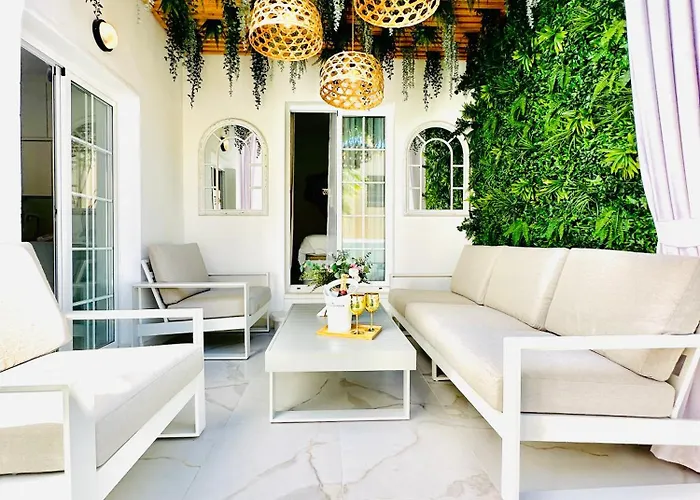 Апартаменти Luxury Fanabe With Private Garden *